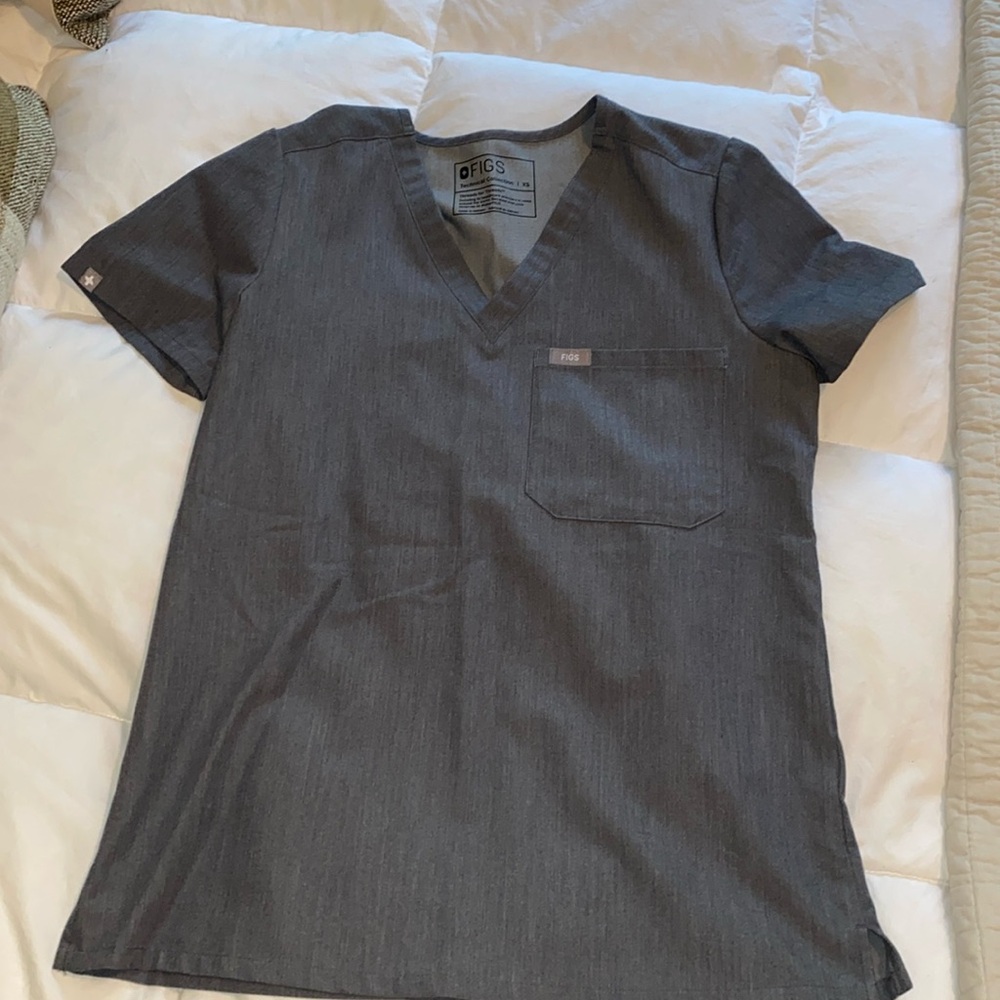 FIGS scrub top
